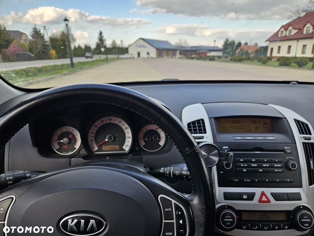 Kia ProCeed 1.6 L - 9