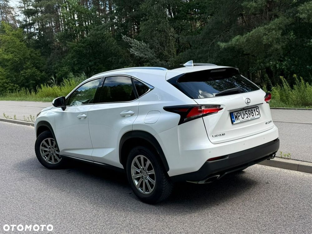 Lexus NX 200t AWD Business Edition - 17
