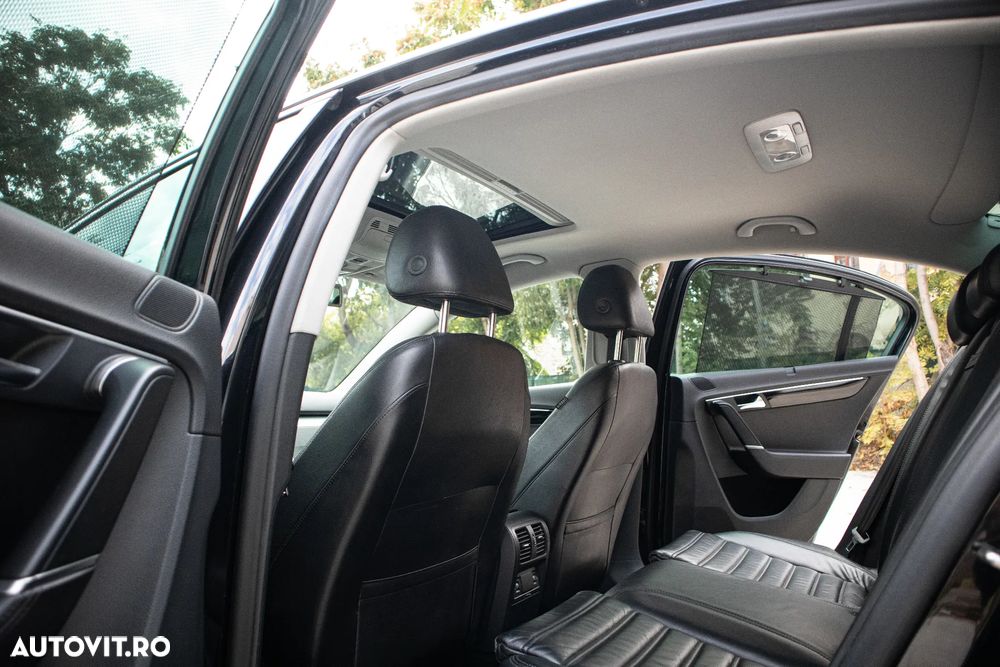 Volkswagen Passat - 10