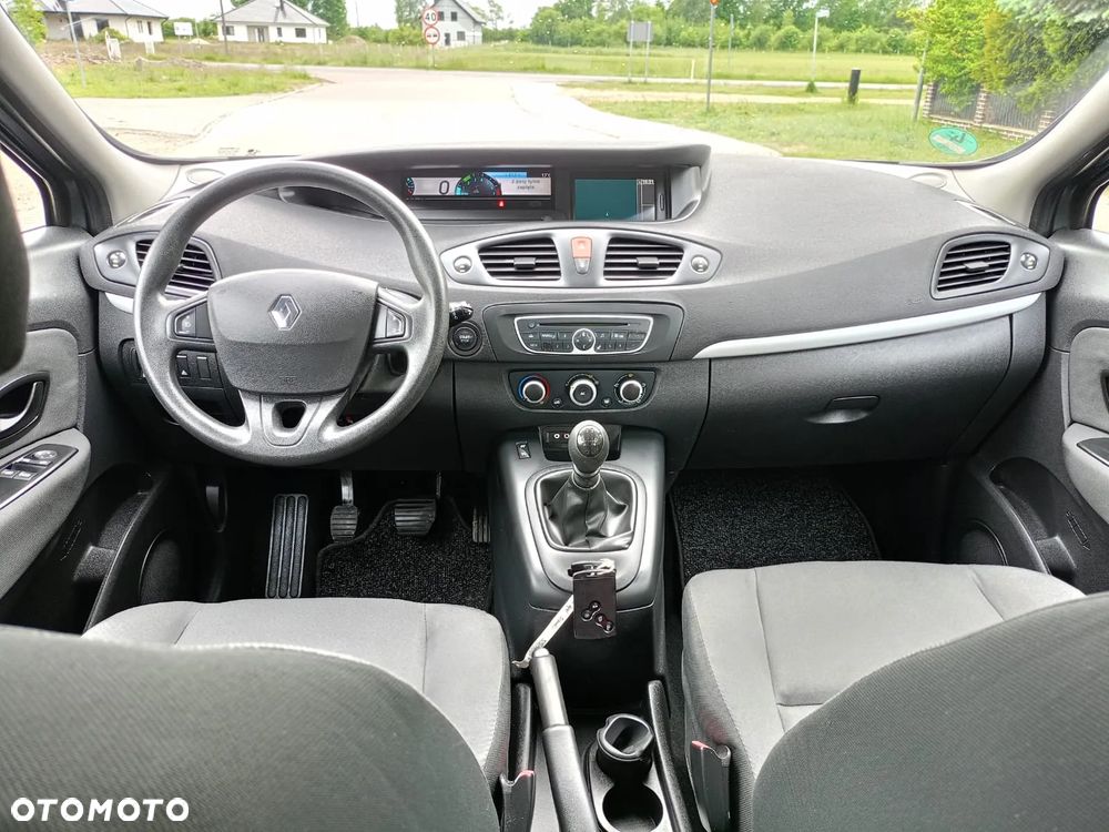 Renault Scenic - 9