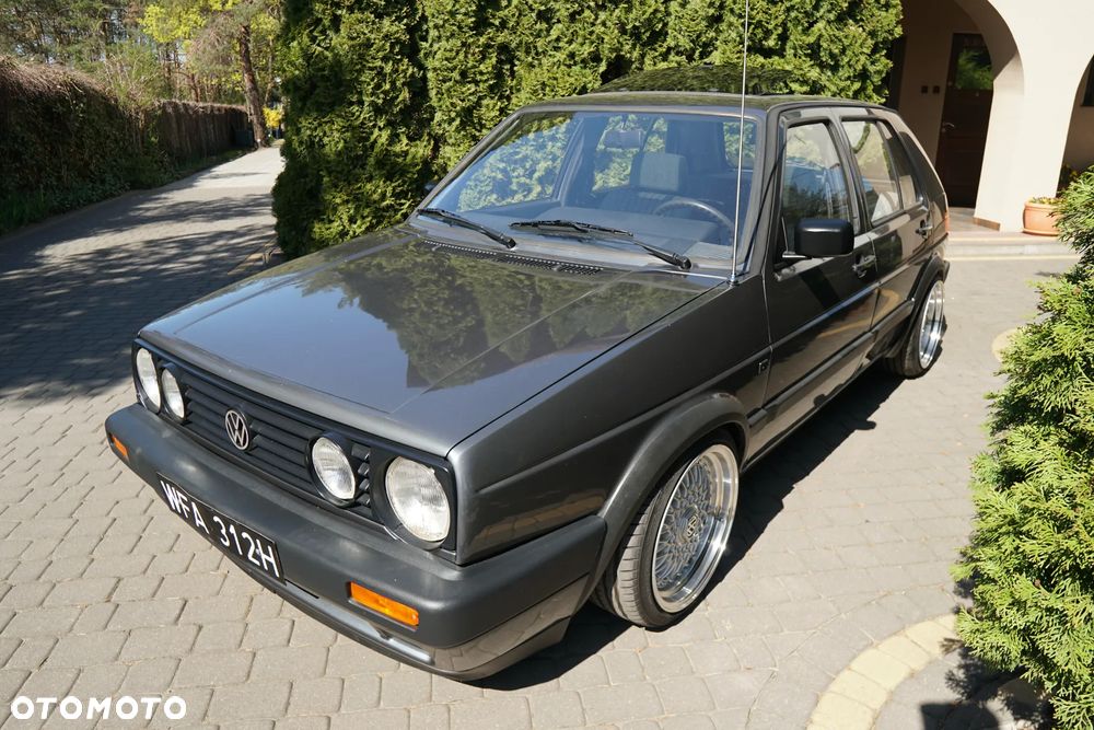 Volkswagen Golf - 18