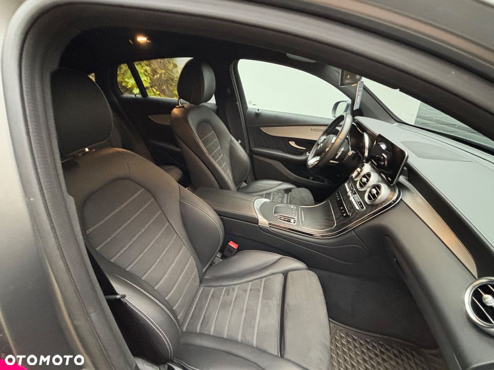 Mercedes-Benz GLC 200 - 12