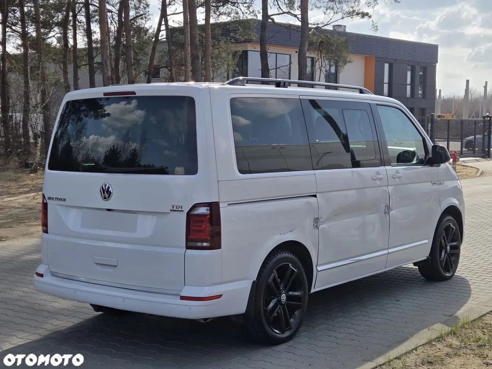 Volkswagen Multivan - 17