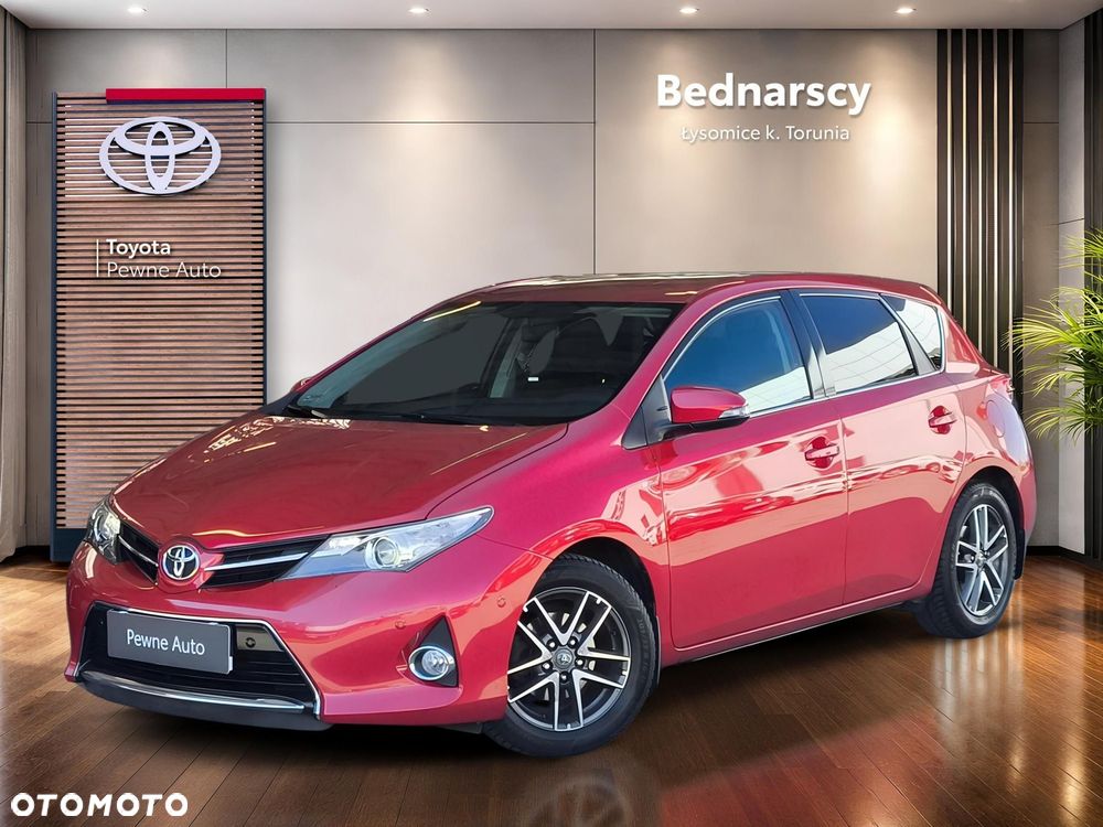 Toyota Auris 1.6 Premium - 1