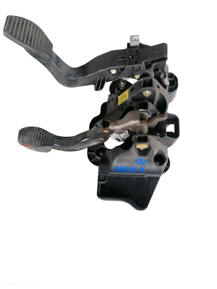 OPEL CORSA D 12r 1.2 16V PEDAŁY SPRZĘGŁA HAMULCA 55703354