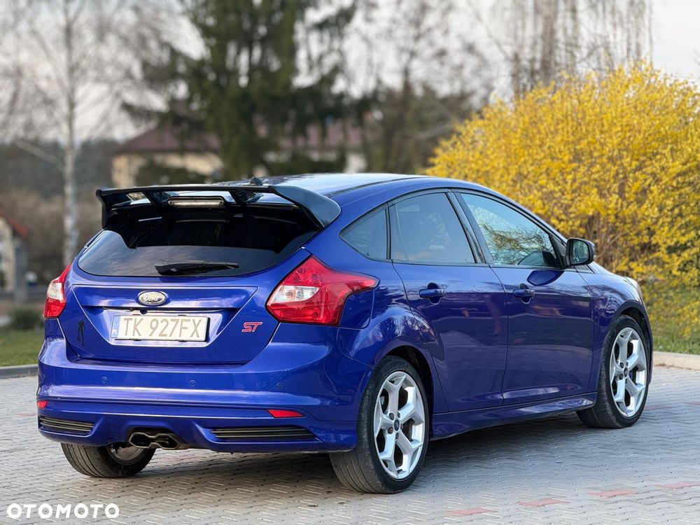 Ford Focus ST2 - 13