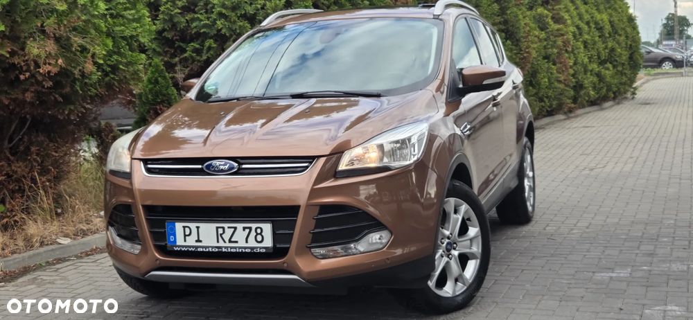 Ford Kuga 2.0 TDCi 2x4 Titanium - 2