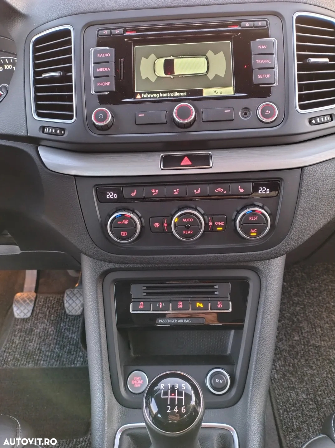 Volkswagen Sharan - 10