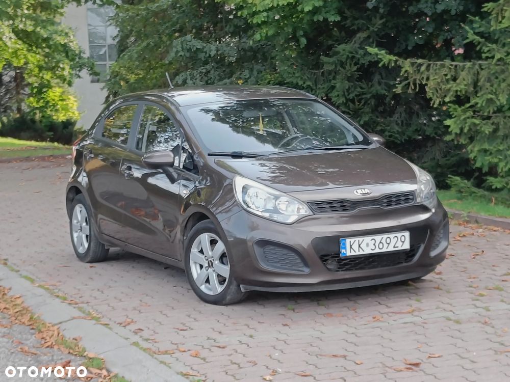 Kia Rio 1.2 M - 13