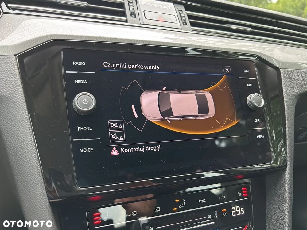 Volkswagen Passat 2.0 TSI Business DSG - 31