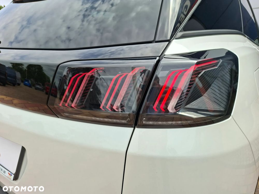 Peugeot 3008 1.2 PureTech Allure Pack S&S EAT8 - 17