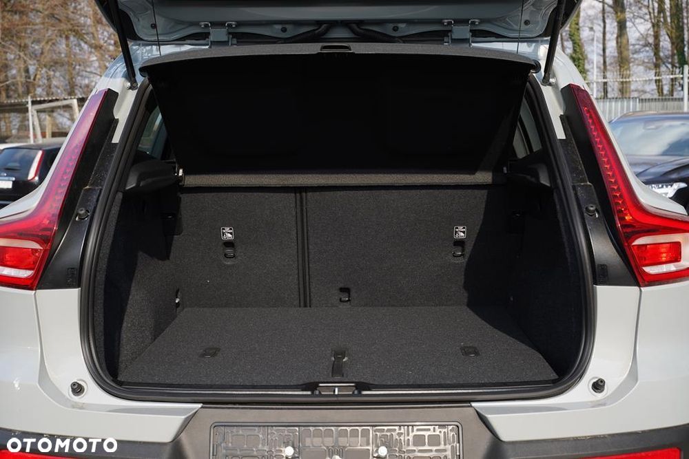 Volvo XC 40 B3 Essential - 7