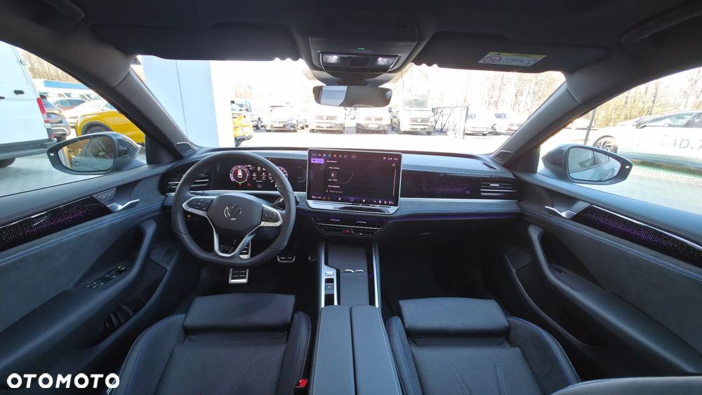 Volkswagen Passat Variant 2.0 TDI SCR 4Mot R-Line DSG - 12