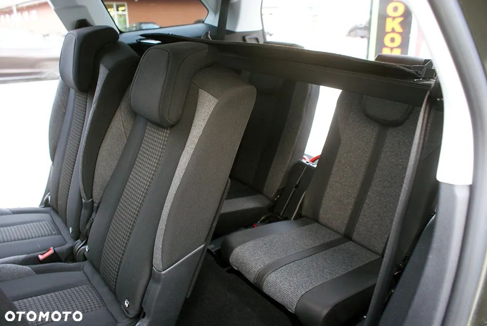 Peugeot 5008 1.6 BlueHDI Active S&S - 23