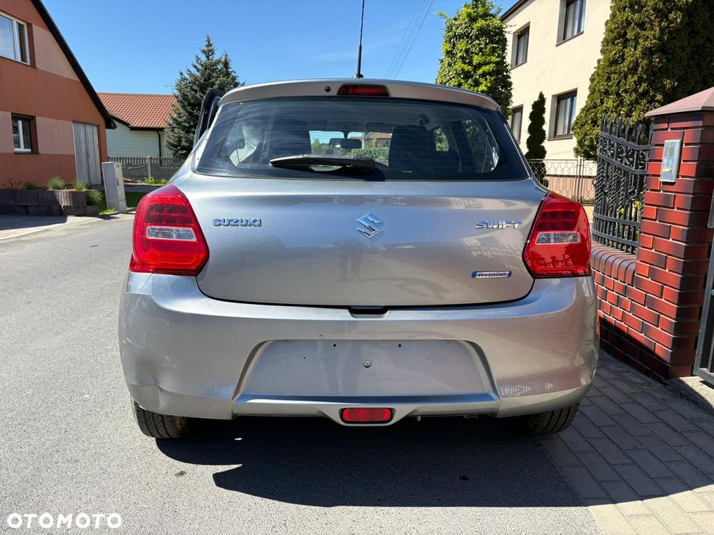 Suzuki Swift - 4