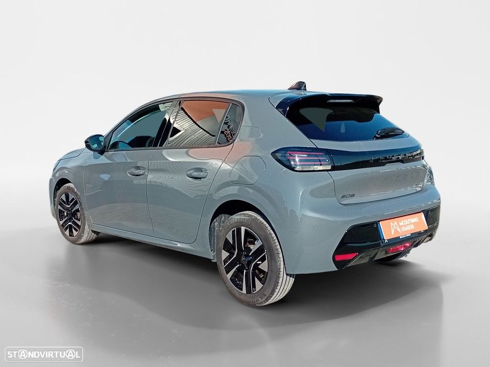 Peugeot 208 - 3