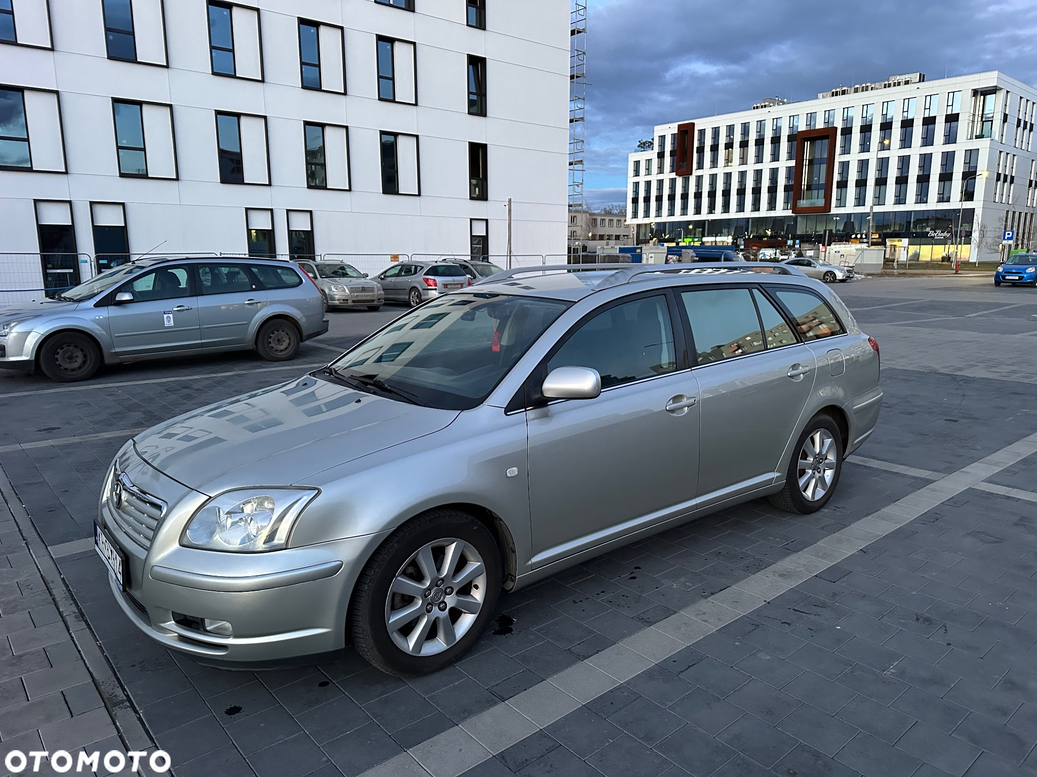 Toyota Avensis - 4