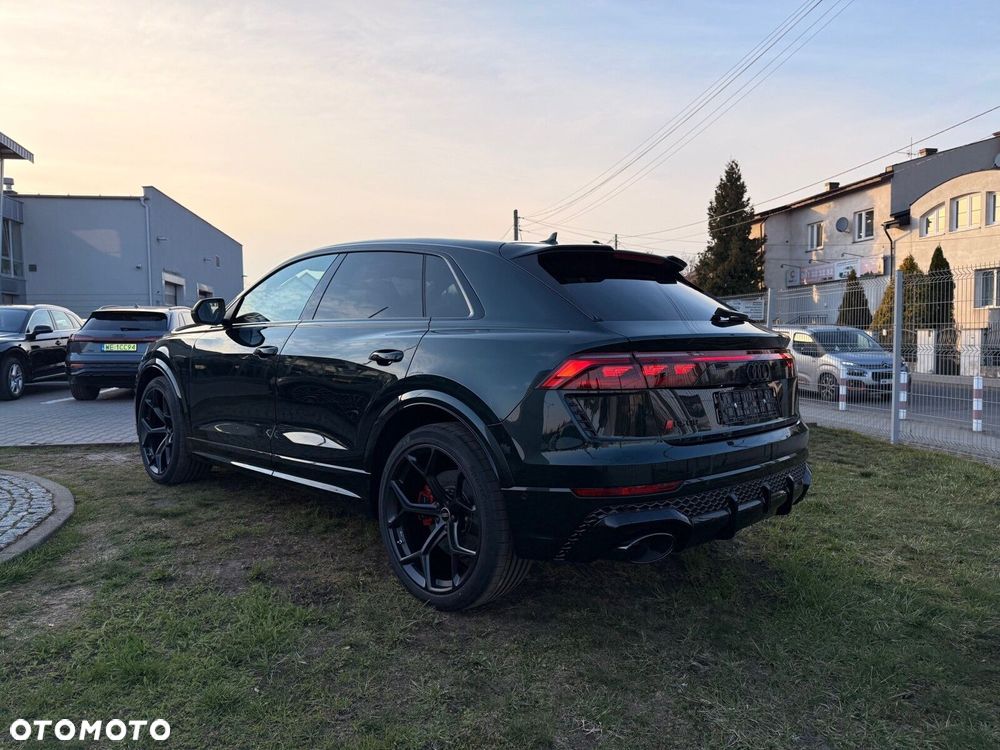 Audi RS Q8 - 5