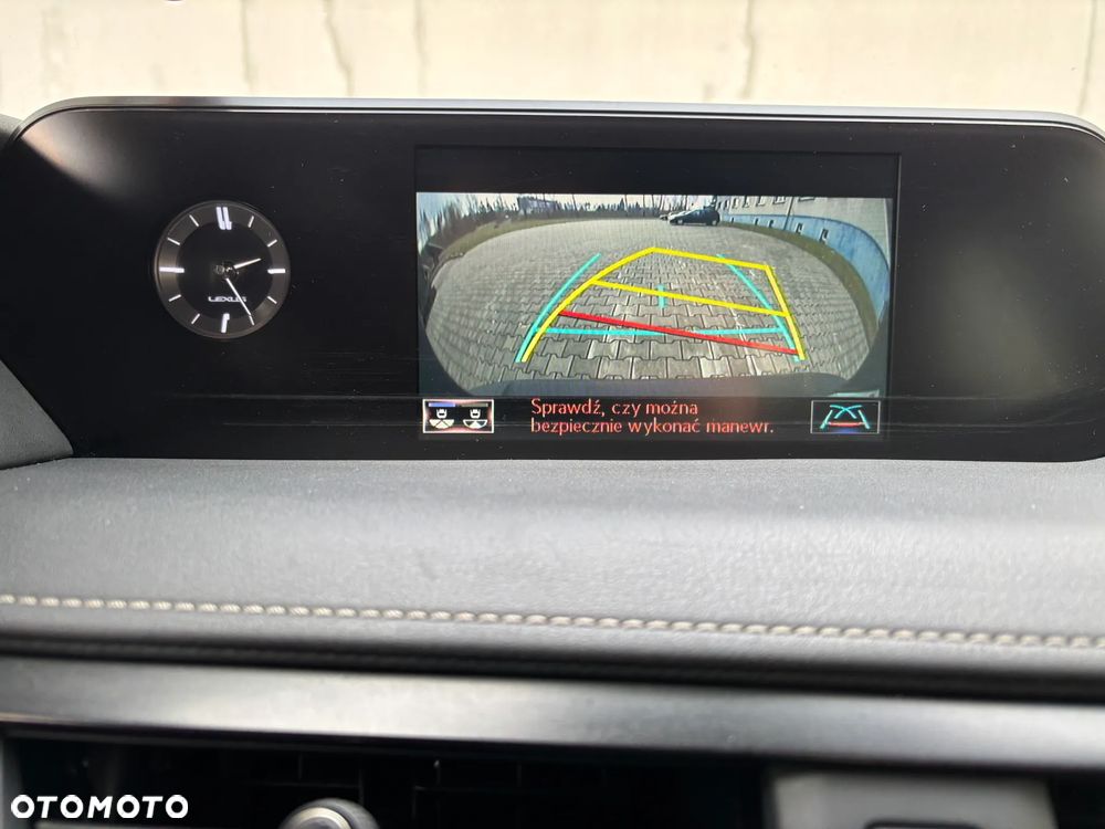 Lexus UX 250h GPF Business 2WD - 25