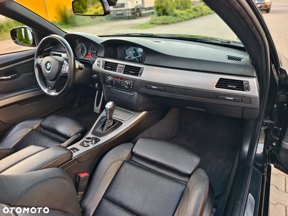 BMW Seria 3 320d M Sport Edition - 15