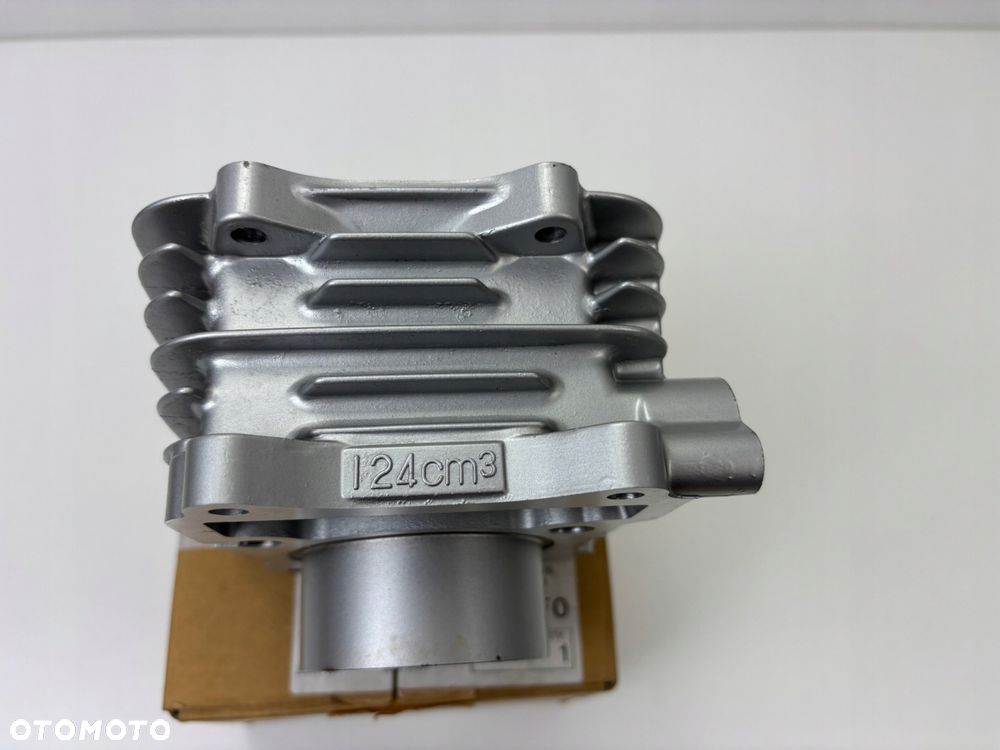 Cylinder Suzuki DR 125 DR-Z 125 GN125 EN125 GS 125 GZ 125 Marauder Oryginał - 7