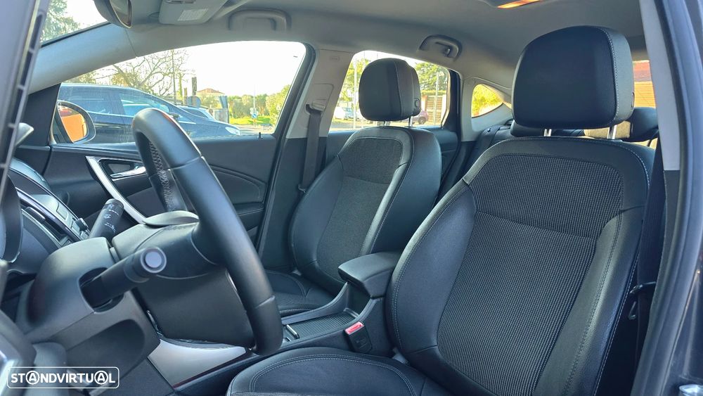 Opel Astra 1.7 CDTI Cosmo Start/Stop - 35