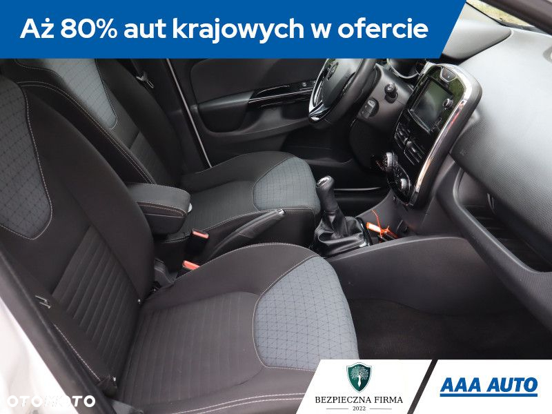 Renault Clio - 10