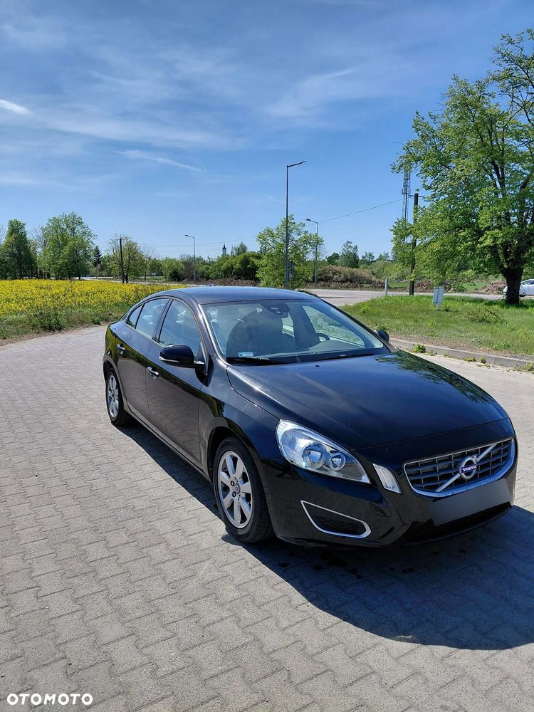 Volvo S60 D2 - 1