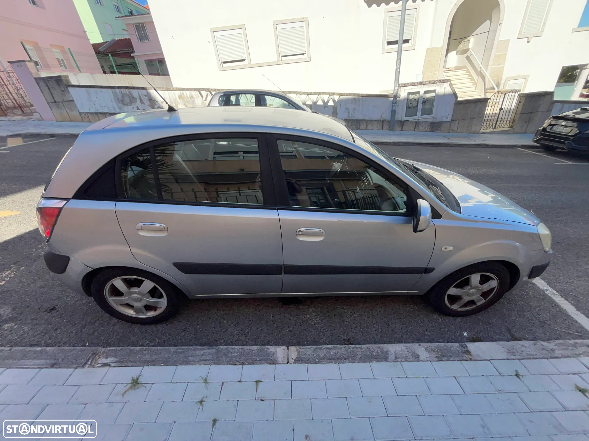 Kia Rio - 3