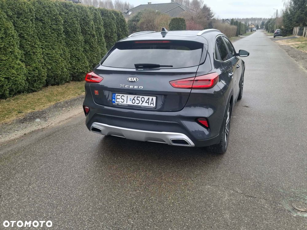 Kia XCeed 1.4 T-GDI L Business Line DCT - 4