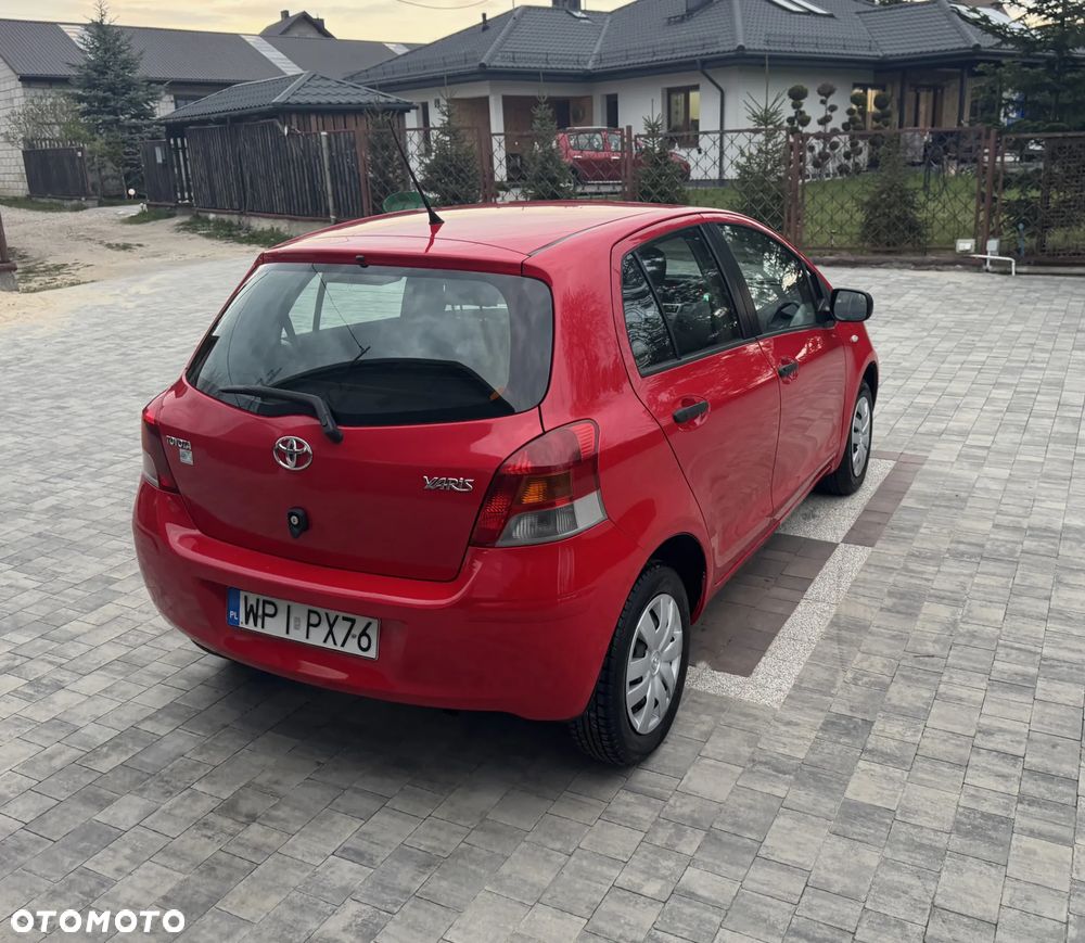 Toyota Yaris 1.0 Terra A/C - 4