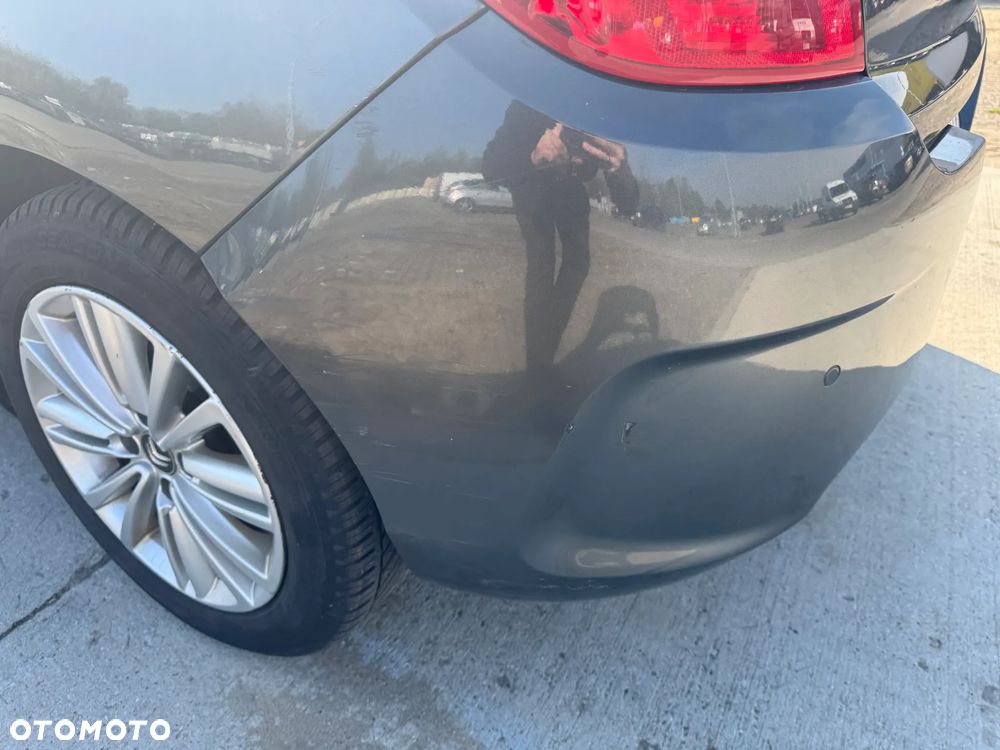 Citroën C4 e-HDi 115 Selection - 9