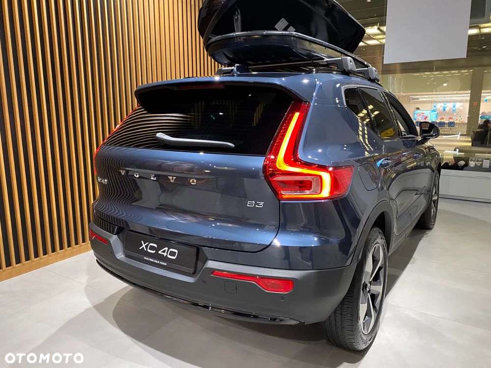 Volvo XC 40 B3 Ultra Dark - 8