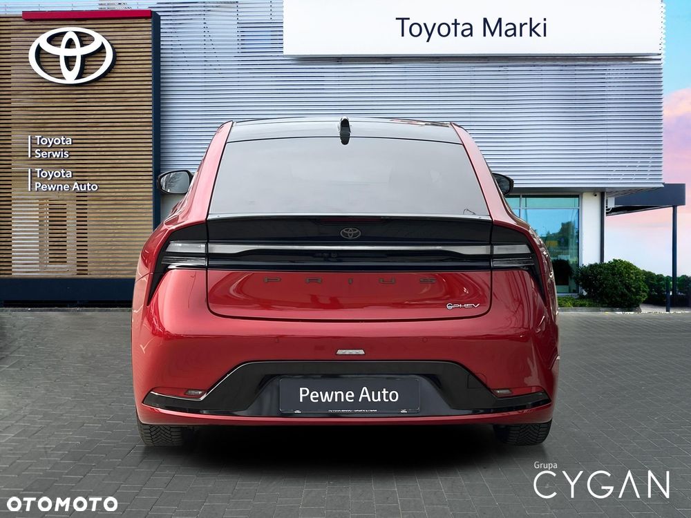 Toyota Prius - 4