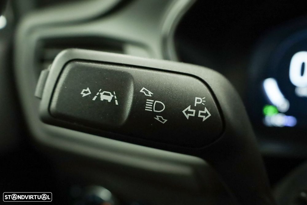 Ford Focus SW 1.0 EcoBoost MHEV ST-Line X Aut. - 17