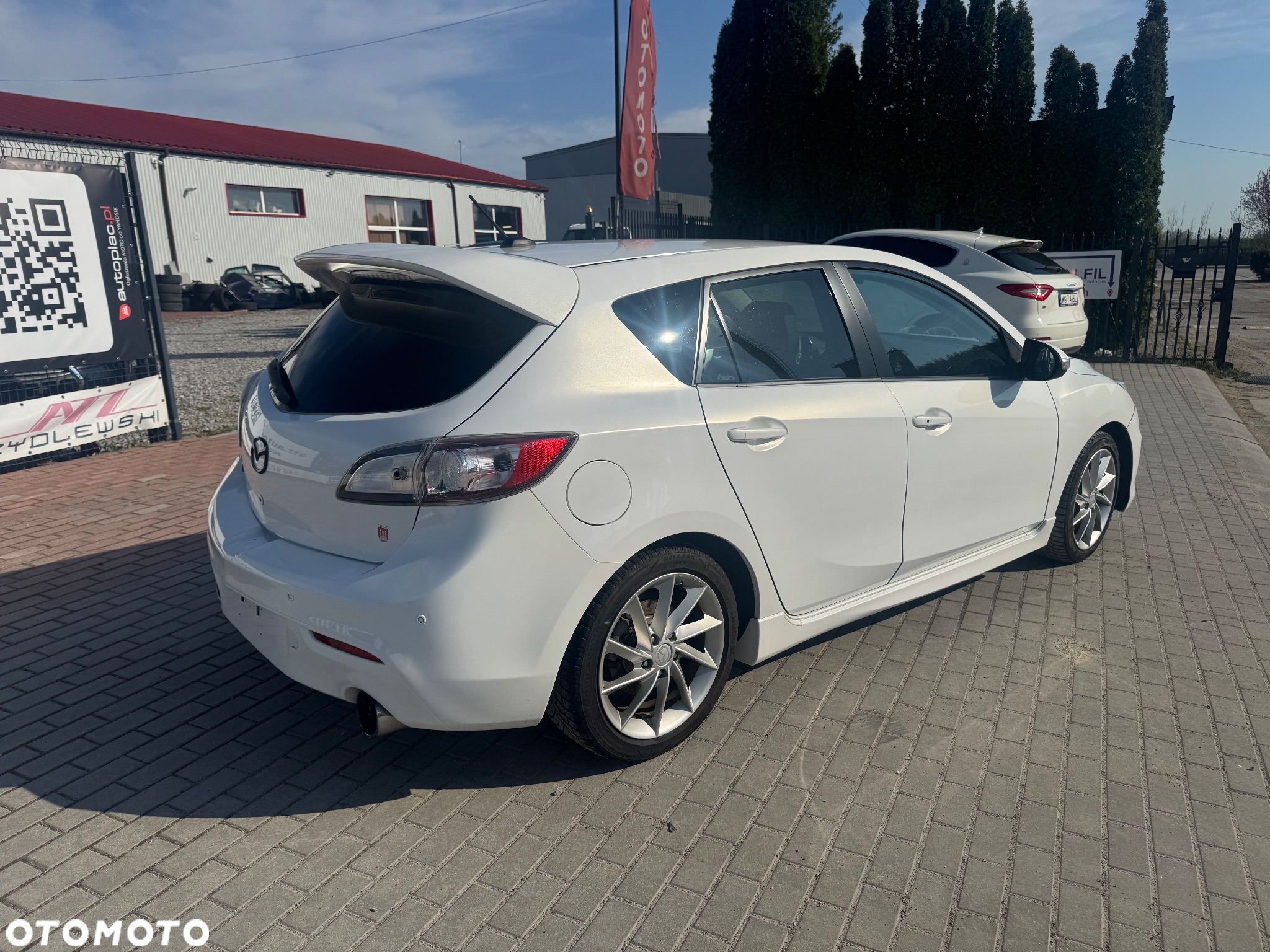 Mazda 3 - 4