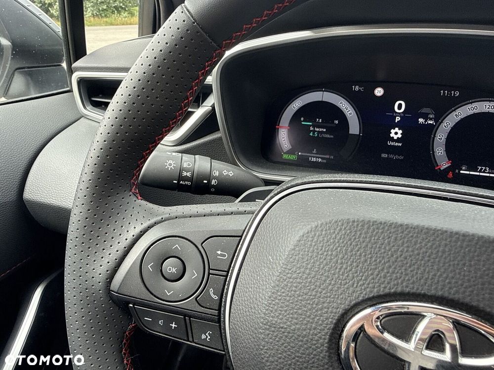 Toyota Corolla 2.0 Hybrid GR Sport - 26