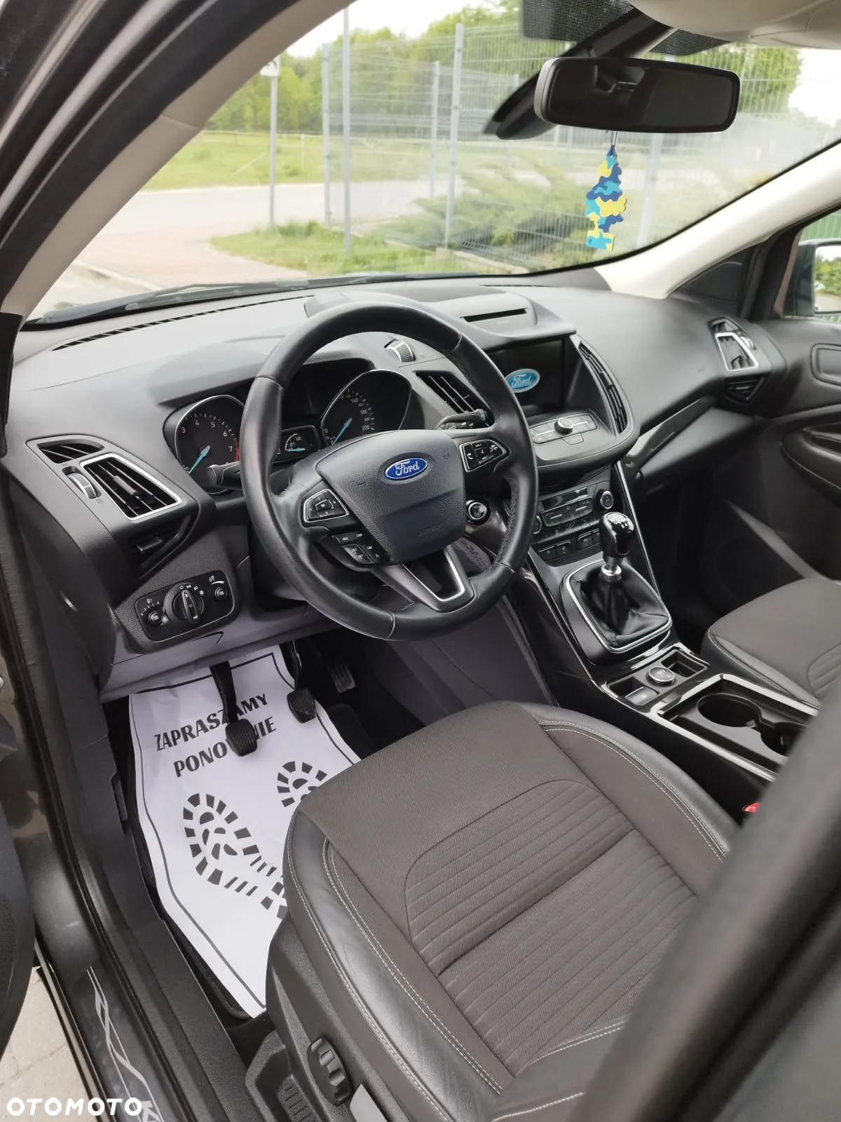 Ford Kuga 1.5 EcoBoost 2x4 Titanium - 30