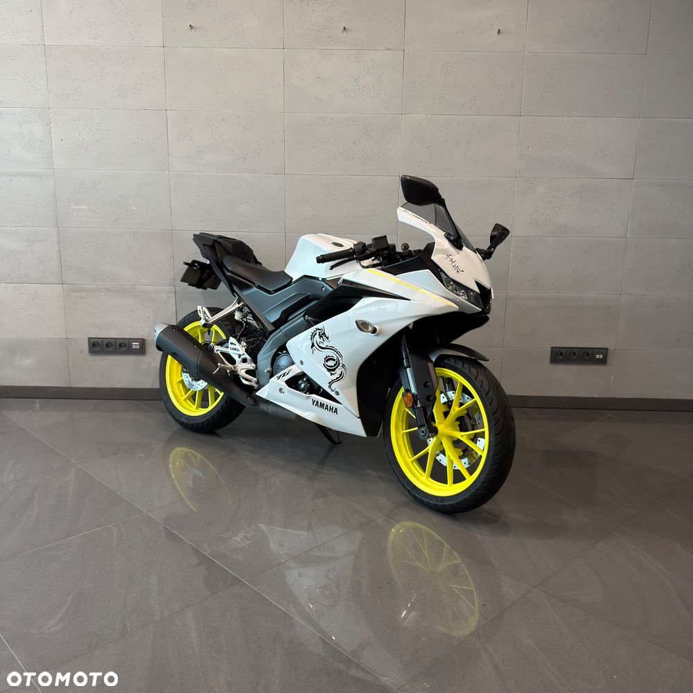 Yamaha YZF - 1