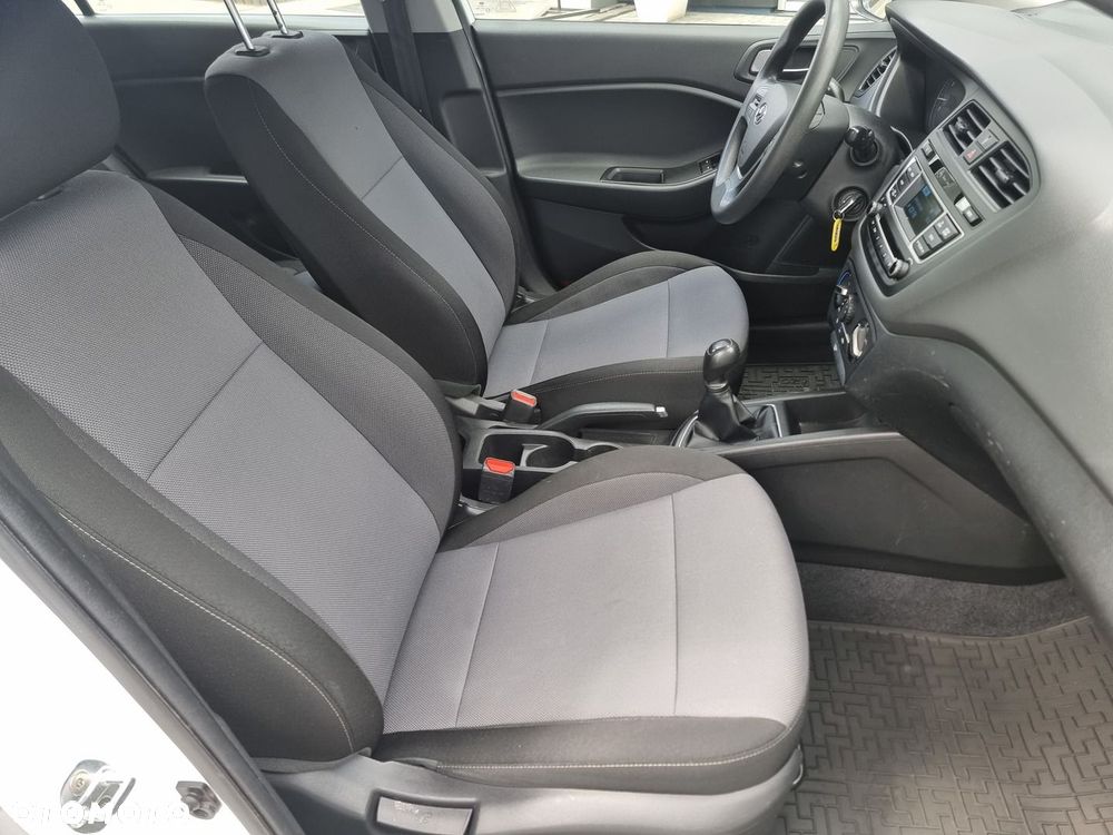 Hyundai i20 1.2 BlueDrive Classic + - 19