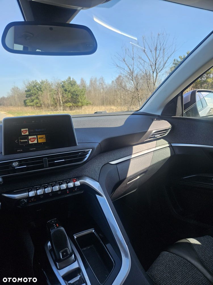 Peugeot 5008 1.5 BlueHDi Allure S&S EAT8 - 11