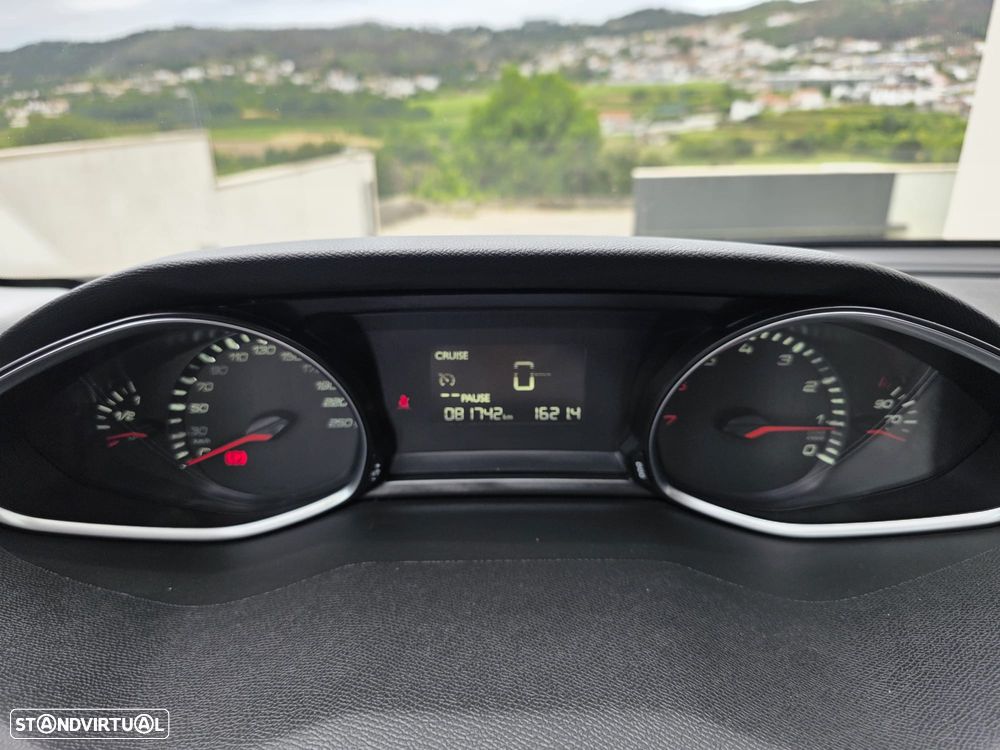 Peugeot 308 SW 1.2 PureTech Style J17 - 12