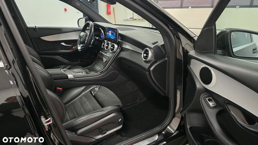 Mercedes-Benz GLC 220 d 4Matic 9G-TRONIC AMG Line Plus - 8