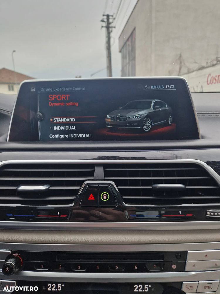 BMW Seria 7 740e iPerformance - 11