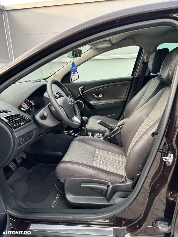 Renault Megane 1.9dCi Dynamique - 12