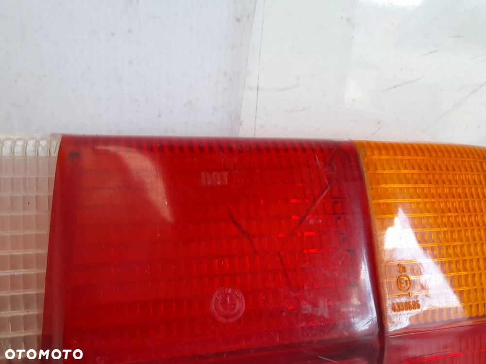 Klosz lampy prawy tył BMW E12 Seria 5 BMW OE 21330R3 - 3