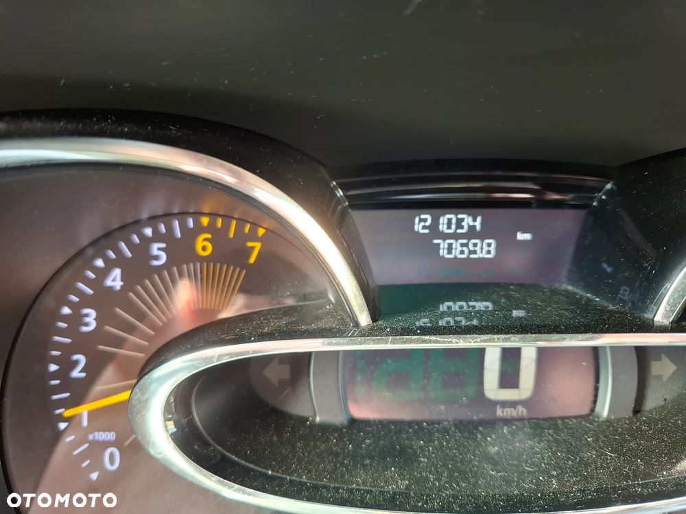 Renault Clio - 14
