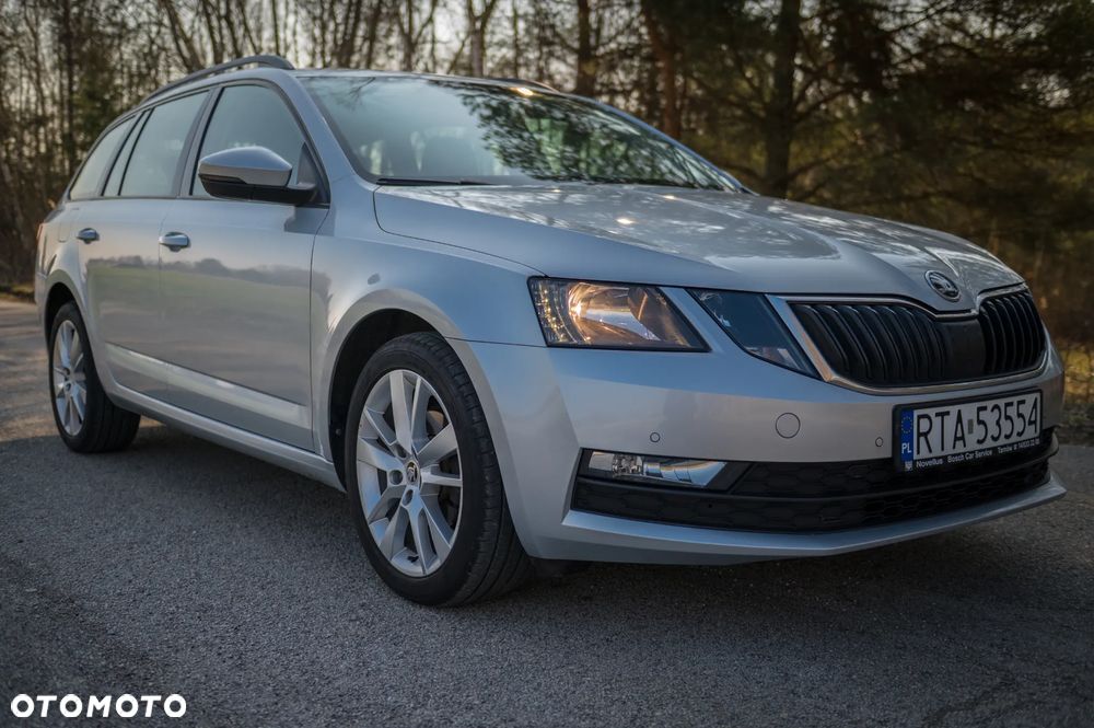 Skoda Octavia 1.6 TDI SCR Ambition - 2