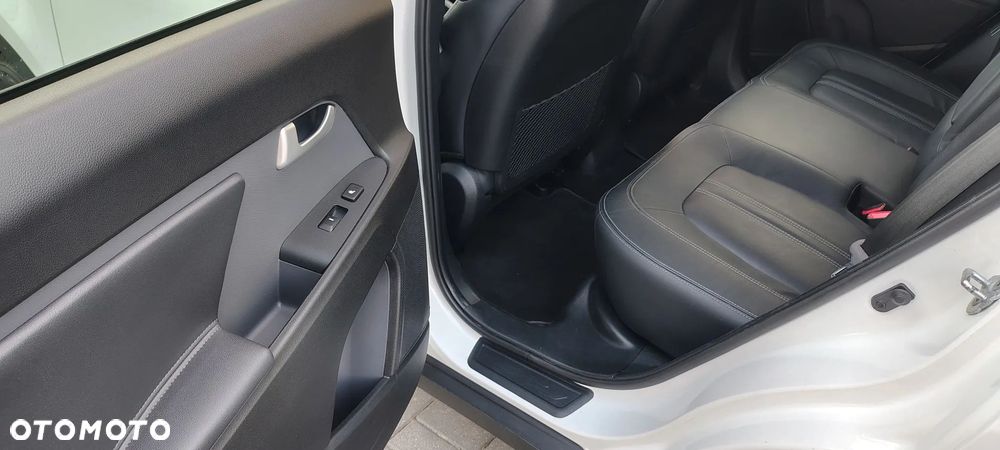 Kia Sportage 1.7 CRDI XL 2WD - 8