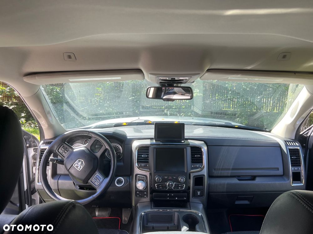 RAM 1500 Crew Cab Sport - 25